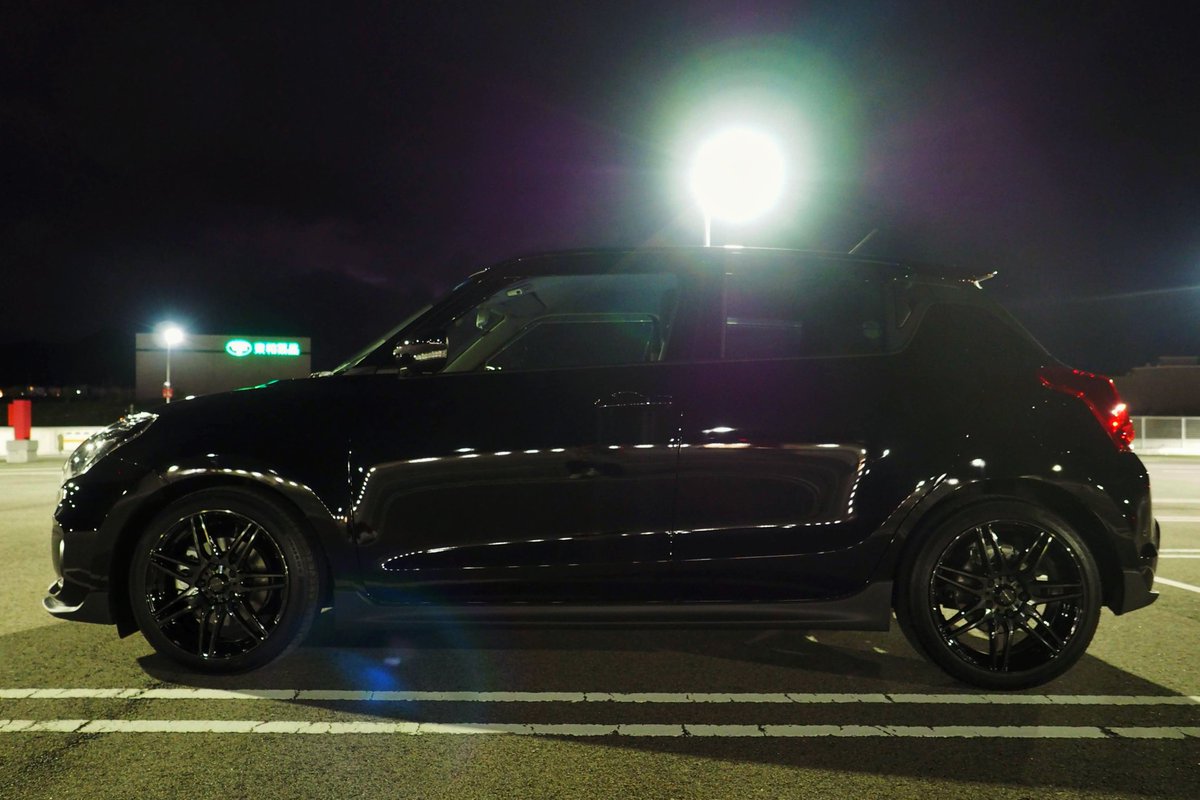funnybunny1028's tweet photo. 納車から2ヶ月、ようやく自分好みの車になってきました😁
#スイスポ
#スイフトスポーツ
#zc33s
#ウェッズスポーツ
#wedssport
#wedssportsa77r
#sa77r
#blitz
#blitzdamperzzr https://t.co/0PTTdlFDt6