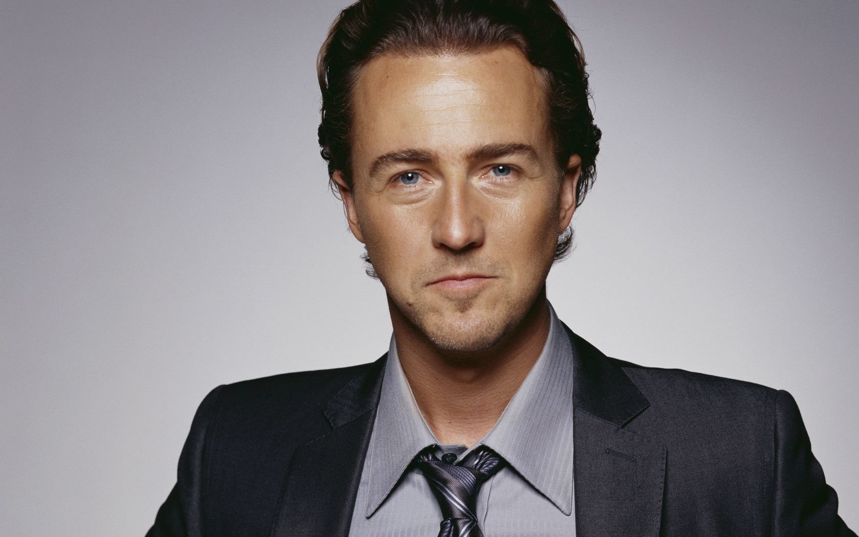 Happy birthday to my fav actor, Edward Norton 