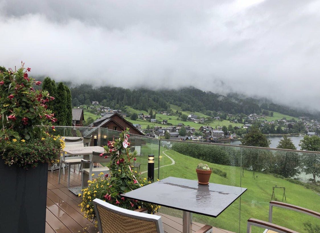 جمال المنظر في بحيرة غروندلسي | النمسا 🇦🇹
#النمسا #أوروبا 
#اوروبا