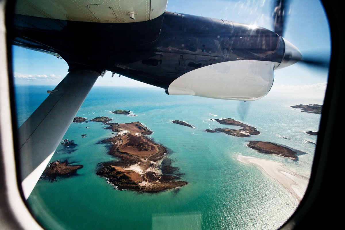 IOSTravel's tweet photo. Connect to Scilly with feeder airports across Europe and the UK and the brand new Intercity Express GWR train. It’s easy to connect to Scilly, find out more here: https://t.co/Nmki2GBScJ #FlyScilly #ConnectScilly https://t.co/Z7oboNA5mH