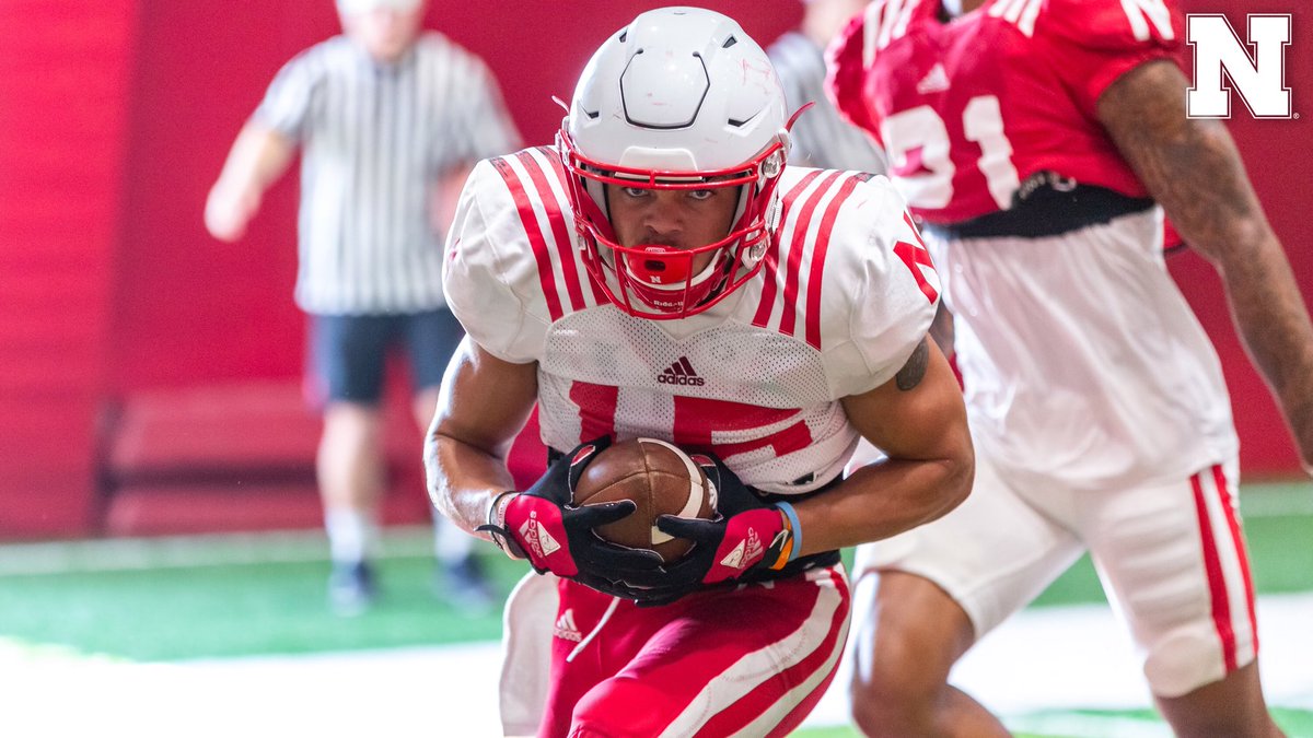 HuskerFootball's tweet photo. Showin’ off the hands.

🙌👀

#GBR https://t.co/nxcMrRIe9x