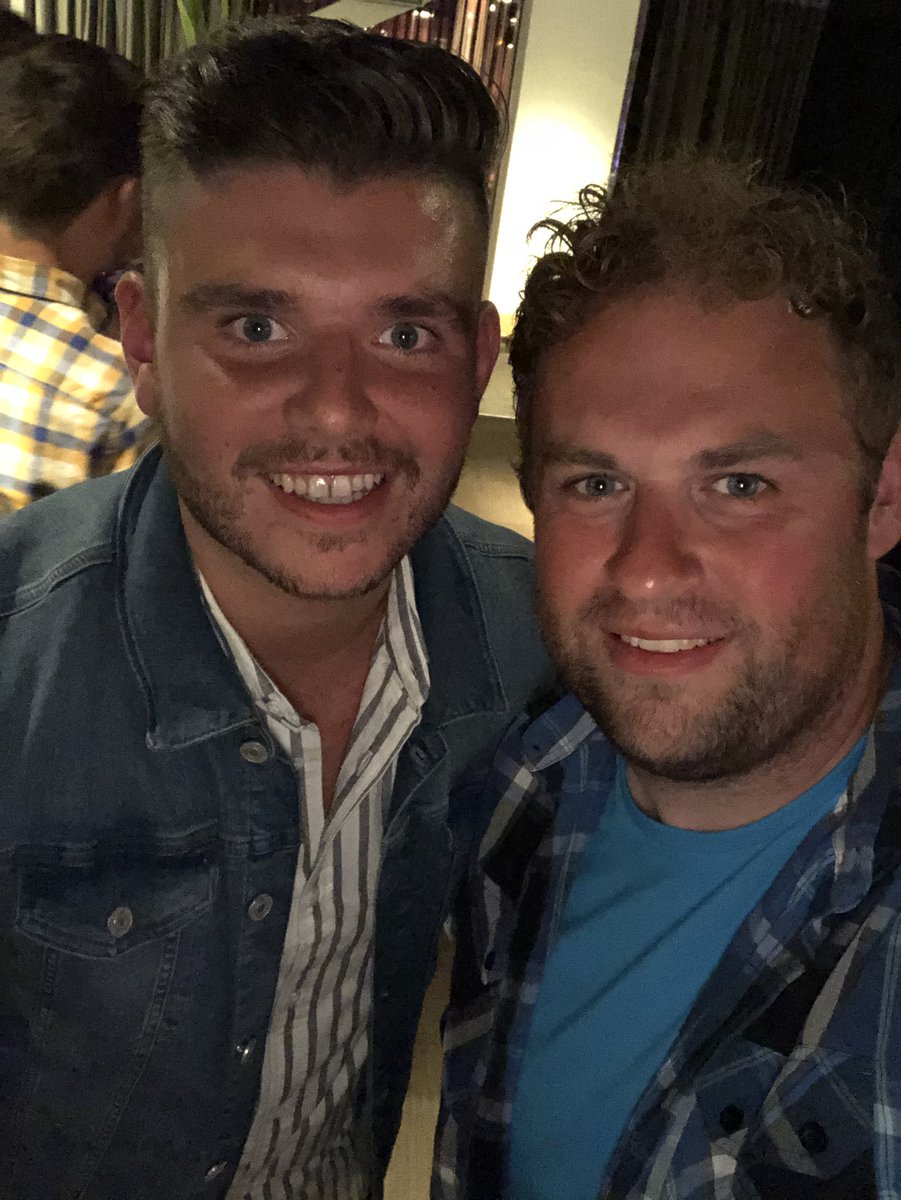 LeonWelsby's tweet photo. Dwli ar y boi ma! Gwyliwch @S4C nawr!! @LloydMacey1 #lloydmacey #superstar https://t.co/P79oXZZBLs