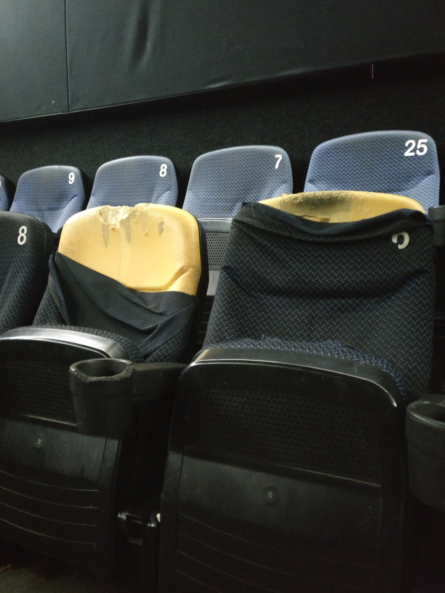 MarcusAwest's tweet photo. @imccinemas glad I paid 20 quid for these seats #areyouserious #WhyElvisLeftTheBuilding  #please https://t.co/zg0jW6u9wb