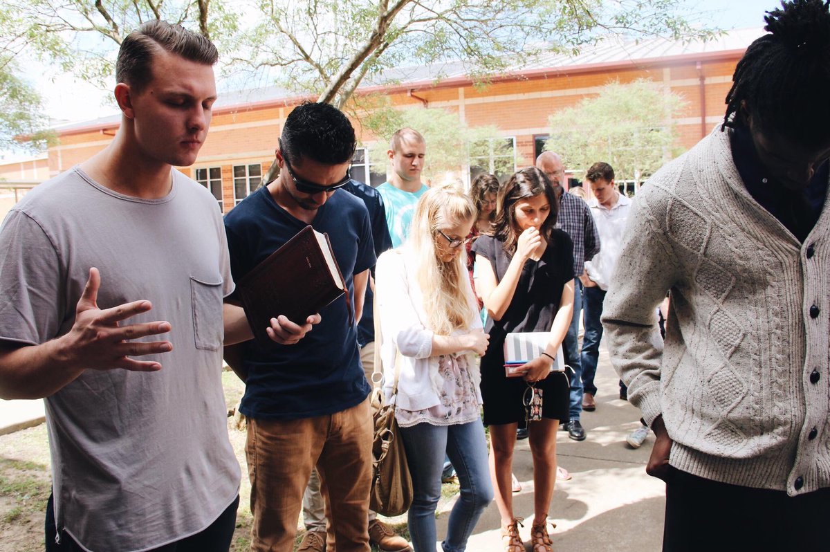 mosaic_nac's tweet photo. Join us this Sunday as we kick off the fall semester praying over our campus and our city. Worship starts at 10:30 back in the gym! #seeyouthere #youreapartofthis #InNacAsItIsInHeaven https://t.co/t1LzSZqnMM