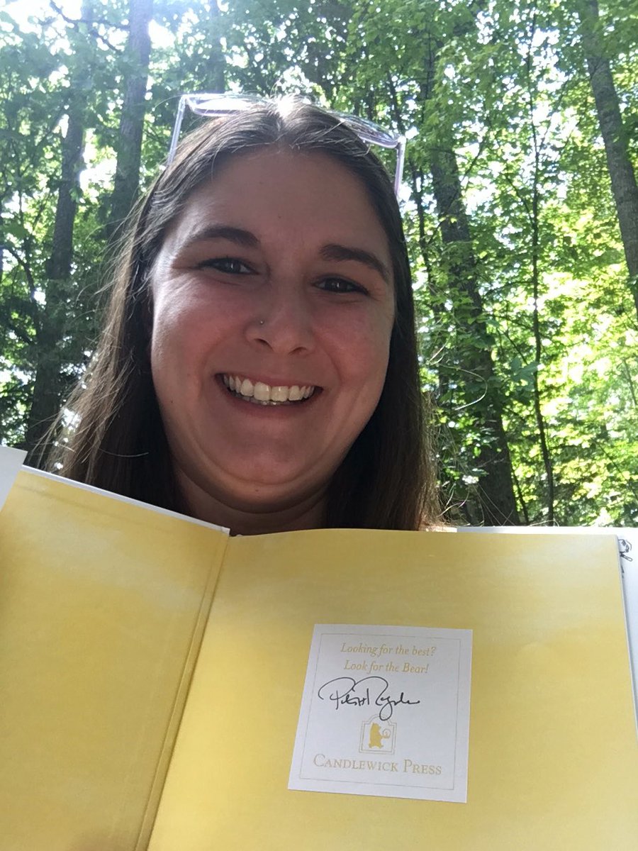 loneill080's tweet photo. @peterhreynolds found my signed copy of The Dot today!!! So excited! Unfortunately, my phone died and I couldn’t snap my picture! 😢Had to wait until I got home. #TargetDot #kidlit #goldenticket https://t.co/WeDf9o7Igm