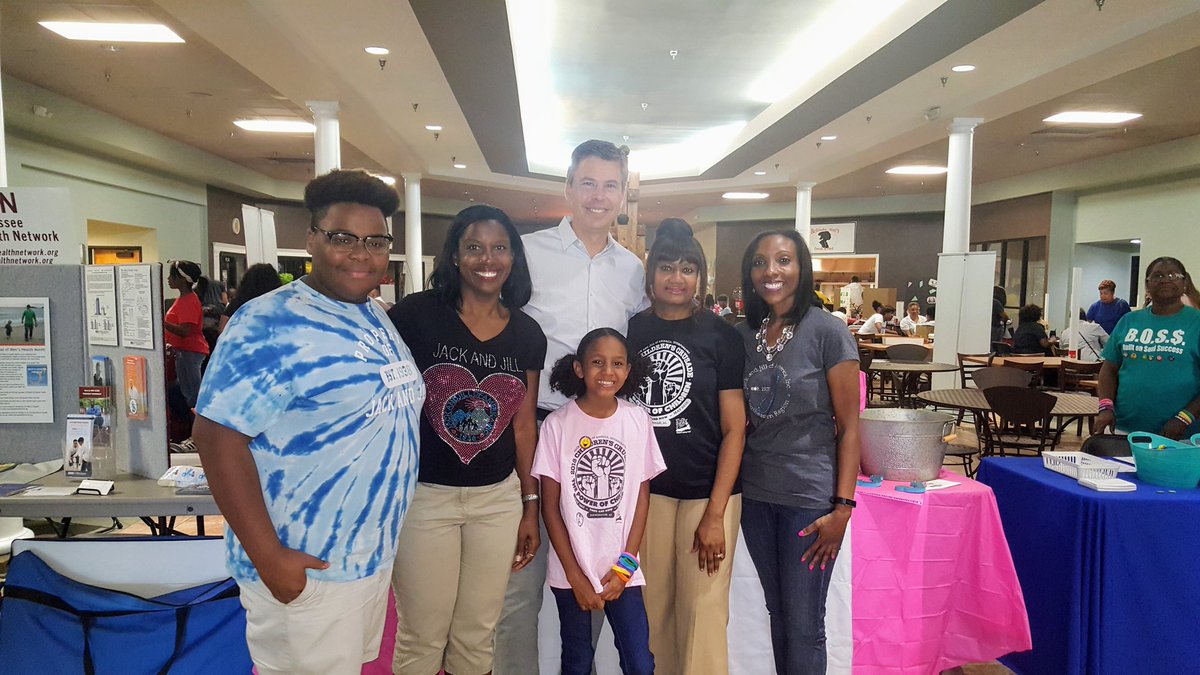 ChattMoms's tweet photo. Great day at #minorityhealthfair. Helping keep children and our community healthy. https://t.co/NDtvfKcCcV