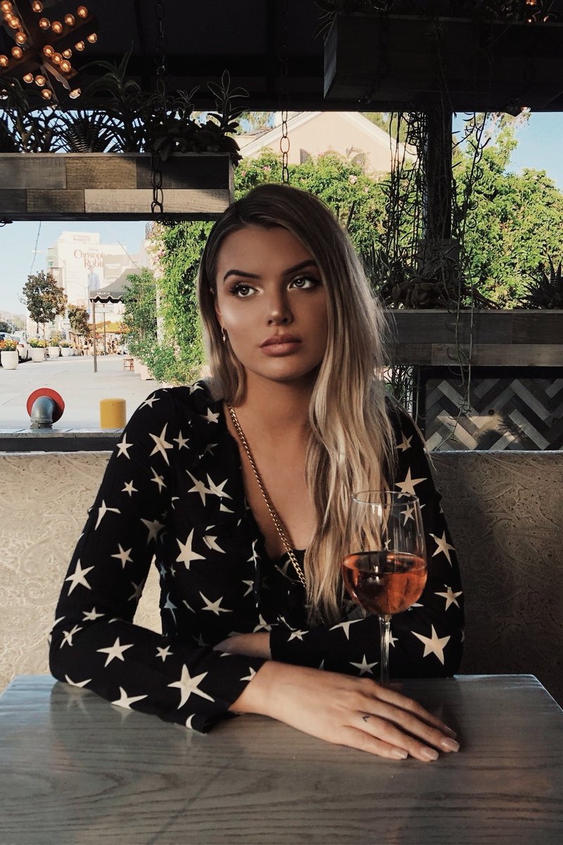 Living her best life🥂✨