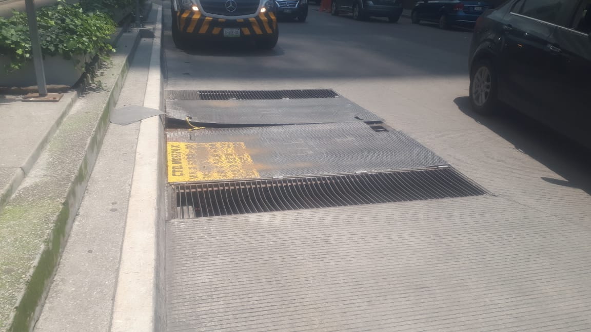 p1chagoya's tweet photo. Meses de reportes en Lago Zúrich ¿quien resuelve? @MHcesac
@davidrola07 @AGUCDMX
@GobCDMX @amievajoserra 

#Nomasfolios
#LagoZurich https://t.co/bPmLMHvo4e
