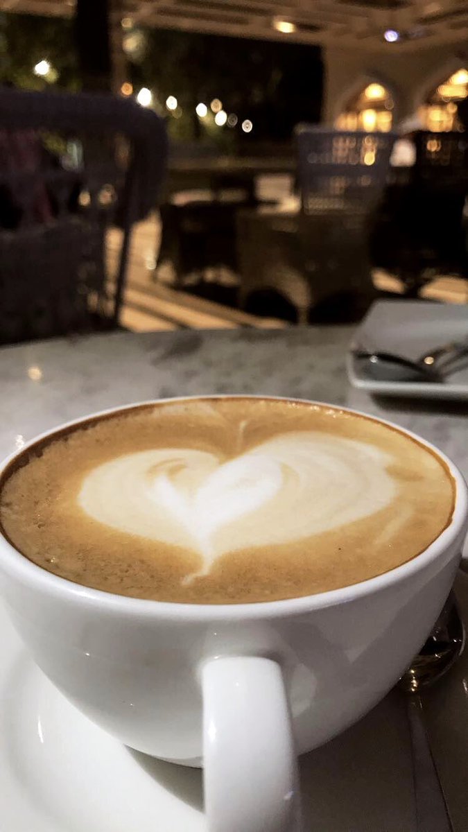 rai_r3's tweet image. ﮼مسيت،بآلحب ،
يَ خـلٍ بيـن آلمخالـيقّ فـآرق 💛💛&apos;