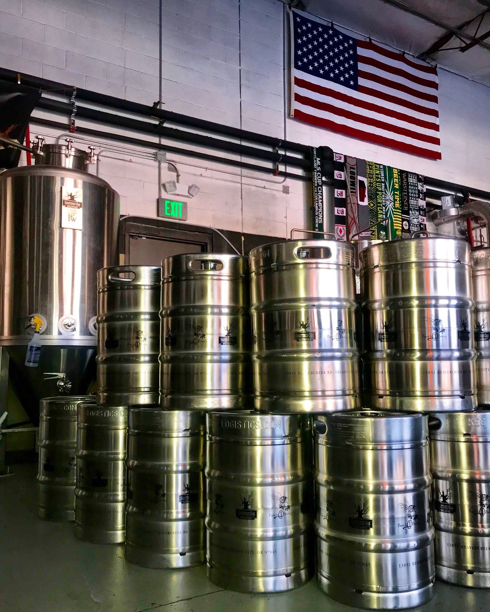 Keg day > Leg day

Oh just keg’n up a fresh batch of #Kölsch. #Cheers #OregonCity #HappySaturday #BranchOut #ShatteredOak #CraftBeer #StarsAndBars