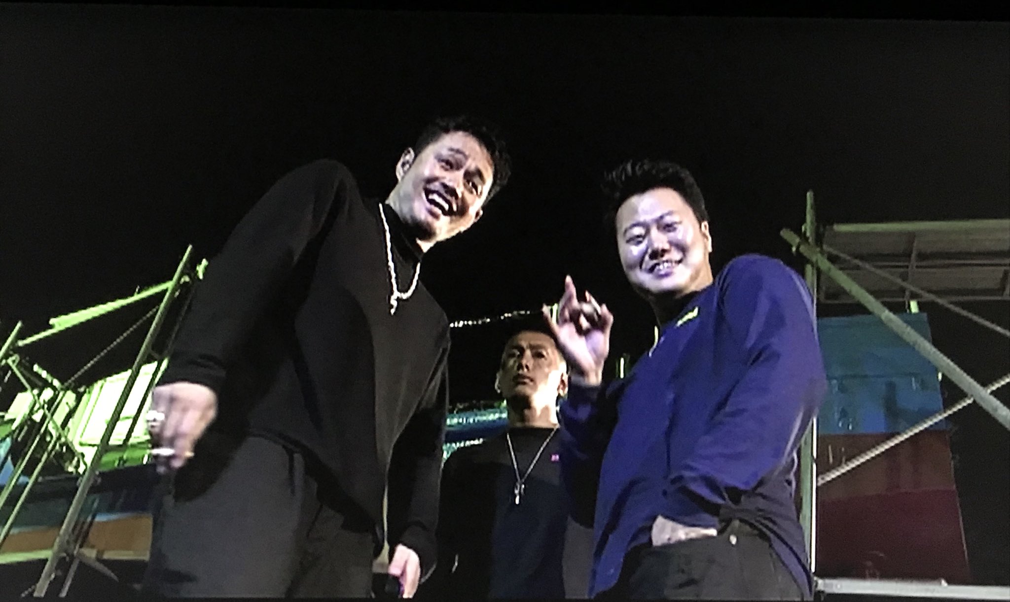 ぐり吉 Ud 瞬間エターナル 彡 クローズzeroから大好きな役者さん達 本当に本当に本当に大好き 2人で組んでるハイローは胸熱 この作品でも組んでます ほぼ饕餮兄弟じゃね 左京が日向みたいに喧嘩でやり過ぎてしまい 右京が横 ぐり吉 Ud 瞬間エターナル 彡 クローズzeroから大好きな役者さん達 本当に本当に本当に大好き 2人で組んでるハイローは胸熱 この作品でも組んでます ほぼ饕餮兄弟じゃね 左京が日向みたいに喧嘩でやり過ぎてしまい 右京が横