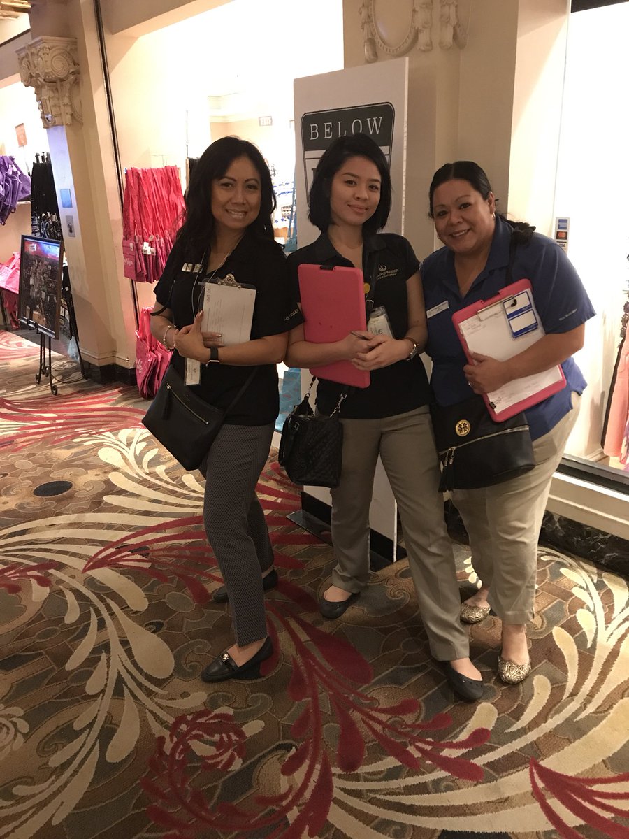 suzzzyT12's tweet photo. We are ready to check in these tours💎 #hostessmatters #DiamondResorts #nvopcistheplacetobe #DRSummerShowdown https://t.co/BUX9LxY8fM
