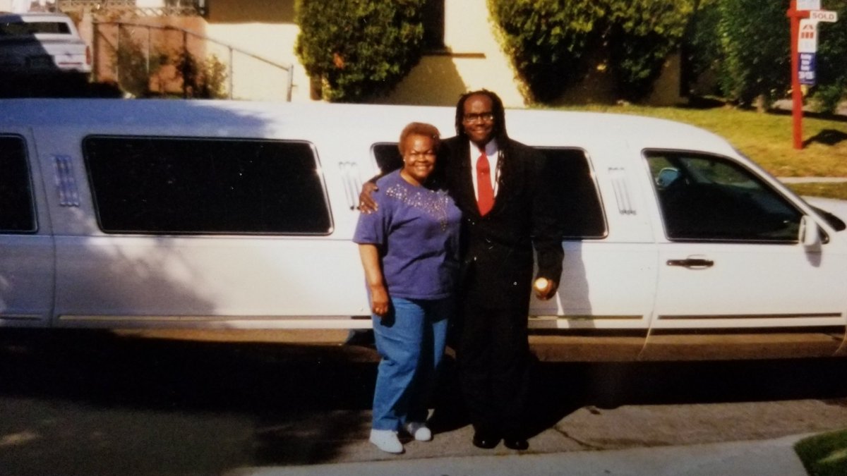 steventeaster's tweet photo. I'll always love my mama
#mamaeaster https://t.co/pLyyxDgXR4