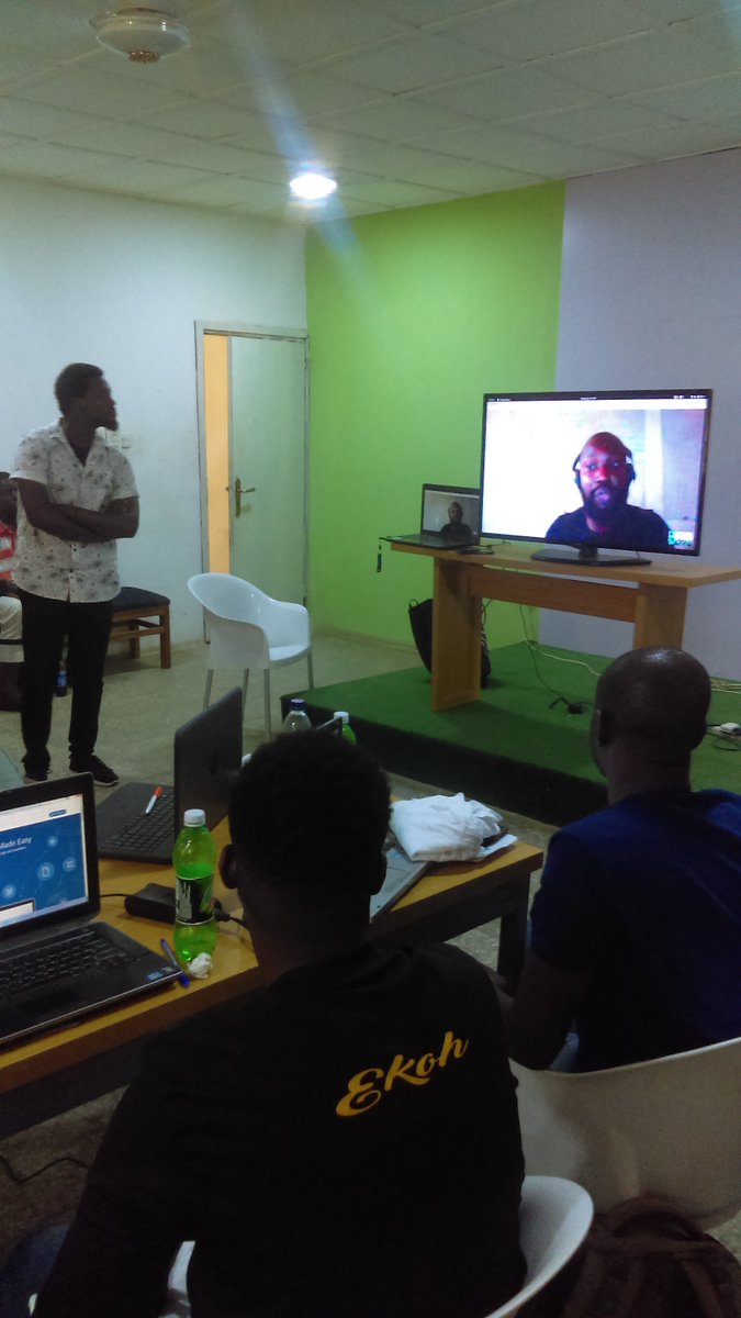 sherifdauda_'s tweet image. The world is a small town. Distance didn&apos;t stop Olusegun from connecting with us at the Figma meetup today @kadunaconnect #figmadesign #figmacommunityng