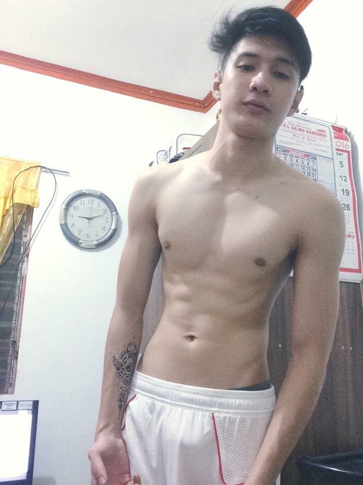 MarkDm029's tweet photo. Sarap po.. 5k #pinoy #bagets #chupa #kantot #burat #daks https://t.co/iCWimiI1Y8