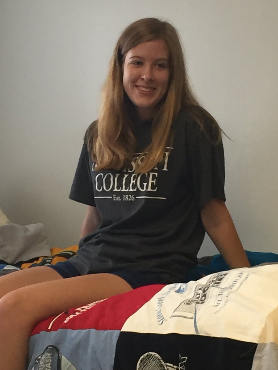DLL_3_73ARMOR's tweet photo. Moving in at @MissCollege #MCMoveIn https://t.co/sfhk9LdToG