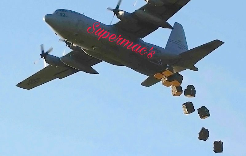 GAAConspiracies's tweet photo. Supermac's to airdrop supplies to stranded Galway fans in Drumcondra this weekend.
#Galway #Limerick #GALvLIM #GAA https://t.co/veht4ZwWuN