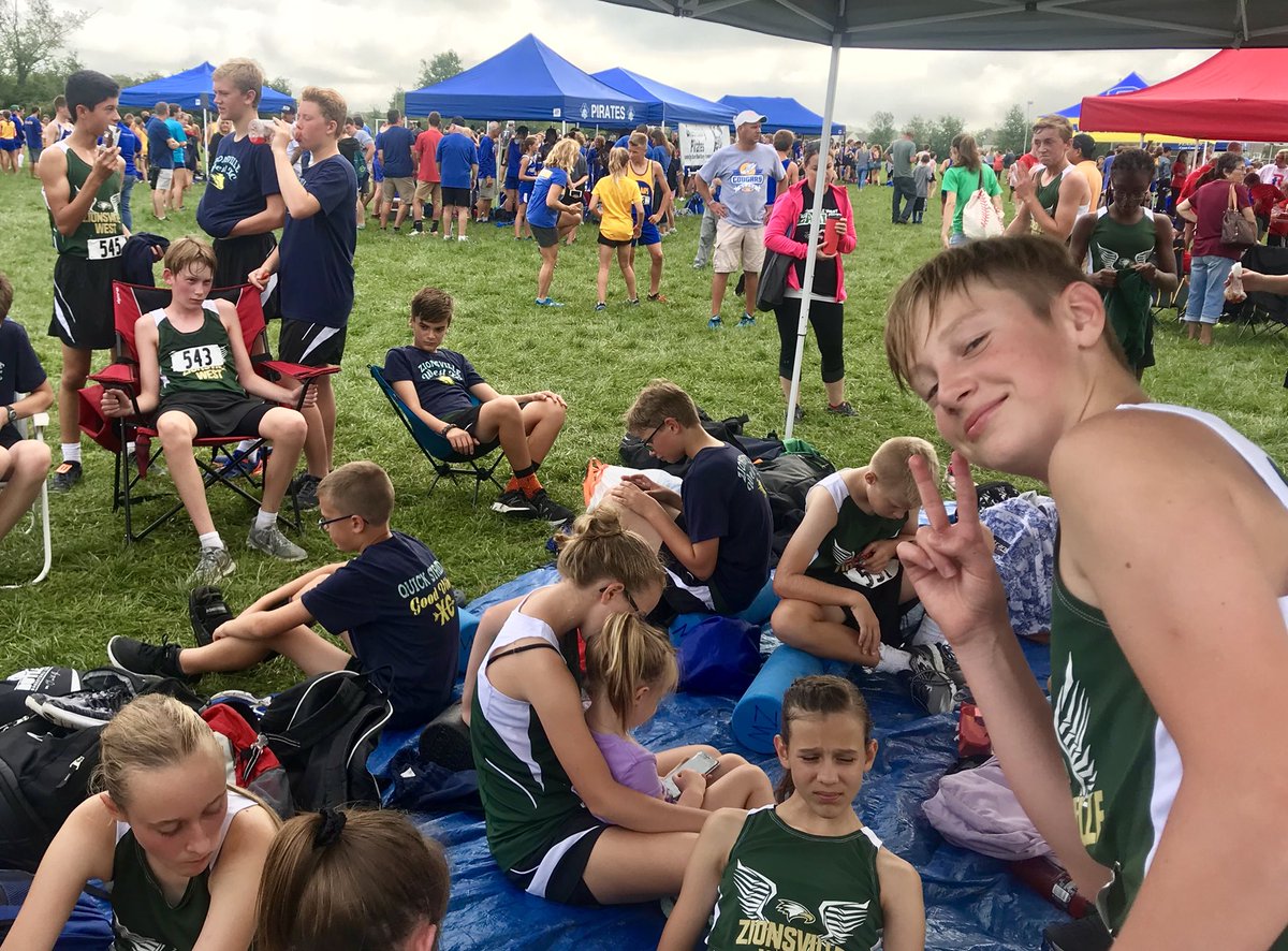 ZWMSXC's tweet photo. Some Flash Dash fun moments! 🦅@ZWMSXC @ZCSeagles https://t.co/GbIrpLKa8M