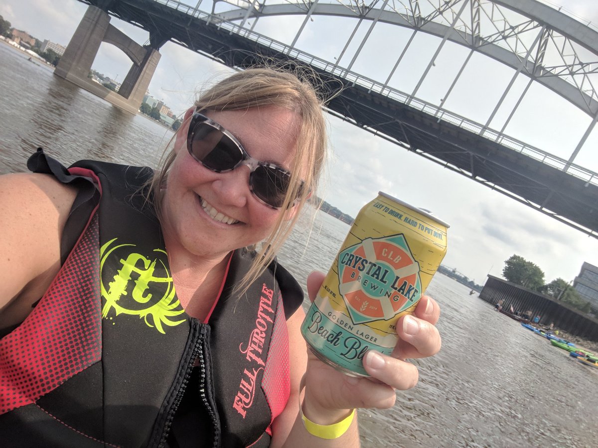 tylercoxradio's tweet photo. Enjoying a tasty @CrystalLakeBrew #beachblonde IN the #mississippiriver! #floatzilla2018 @Star1055 https://t.co/3udAczAPGK