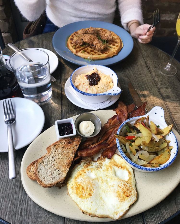 Is it Sunday yet? We can't wait to sink our teeth into these #brunch dishes. Clear your calendars and we'll see you tomorrow from 11 a.m. - 3 p.m. 🍳🍌📷: sproutlet