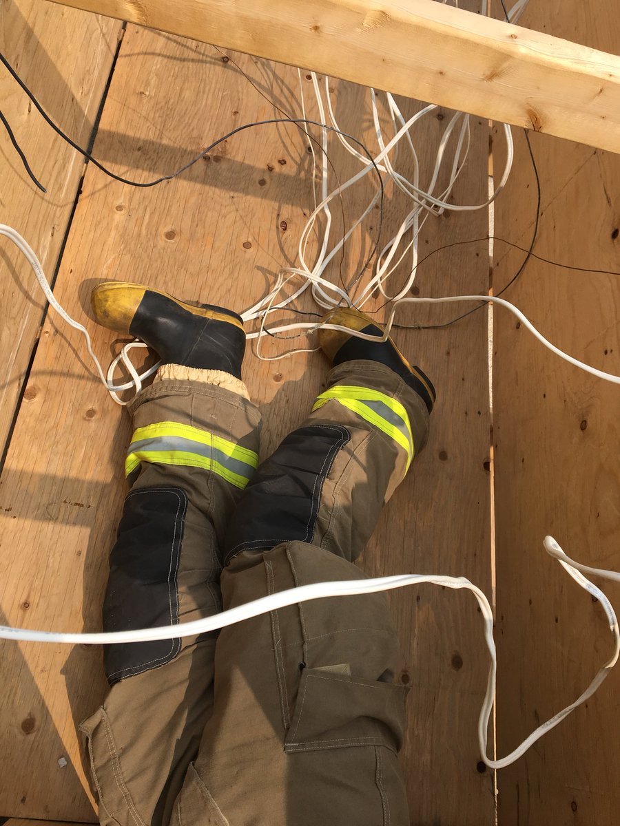 Jacksfire's tweet photo. Ensuring we beat the heat with morning training. Staying within the limits, train smart & hydrate. #Ashift111 #doorprop #careless #ffsurvival https://t.co/Pr0trHZTNn