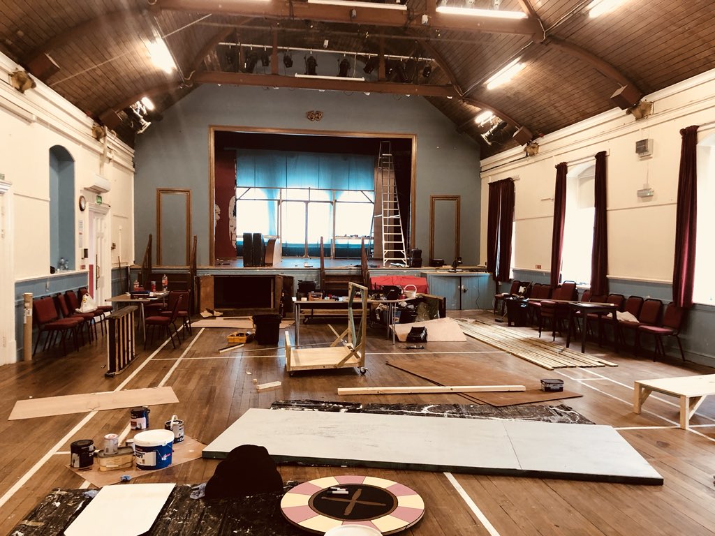 CUDOS2's tweet image. SPAMALOT Set build - Day 1. #CUDOS #Crewkerne #amdram #Somerset #comedy #workinghard #manyhands #elderberries