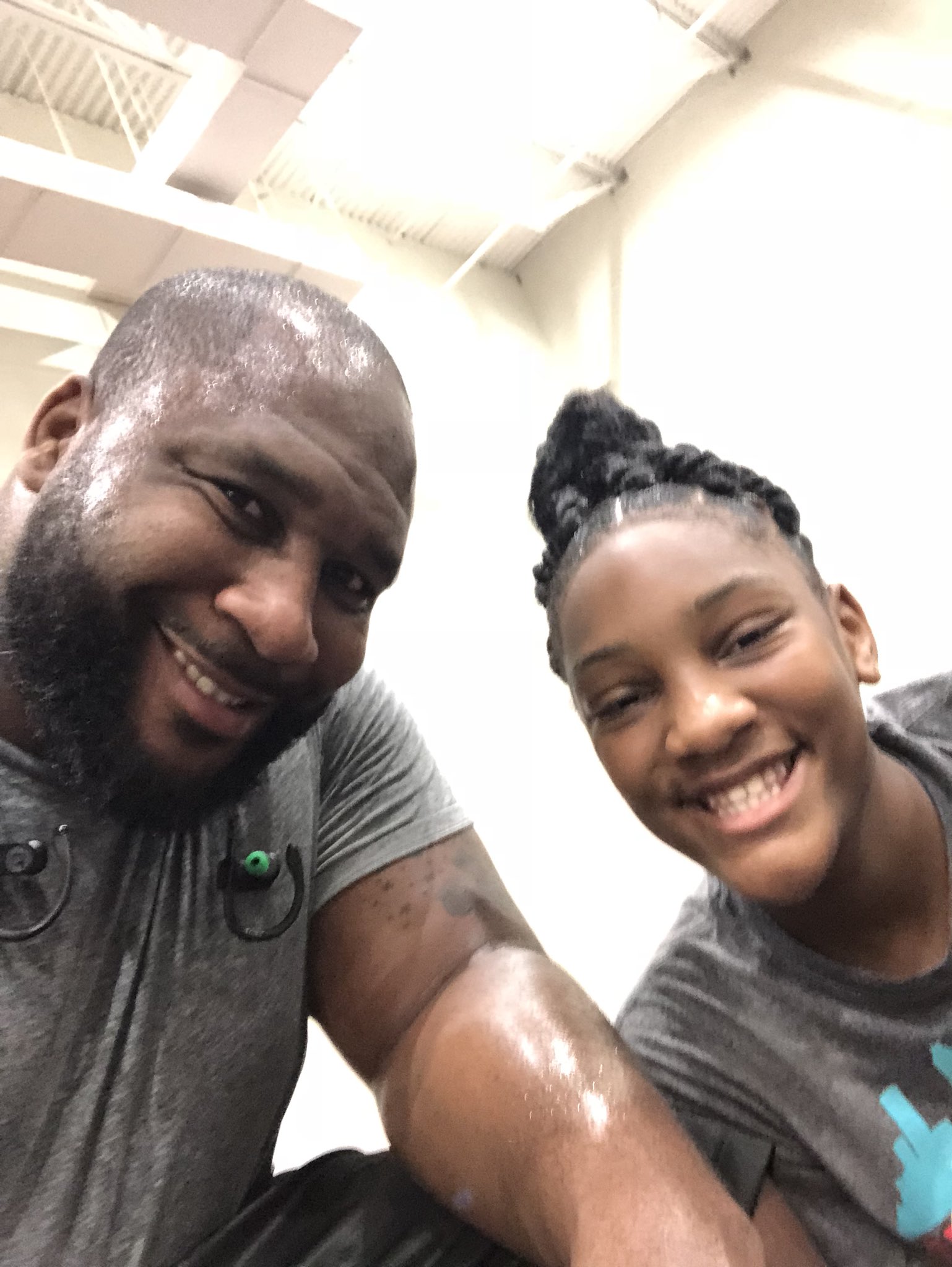 marcus-spears-on-twitter-my-beautiful-daughter-and-i-got-it-done-this-morning-cari-swagu-https-t-co-wbksltxsry-twitter