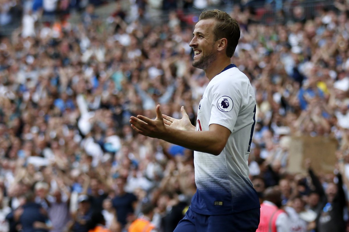 HKane's tweet image. Wish every game could be in August 😏👀😂

Good win and unreal finishes by @LucasMoura7 and @trippier2 👏👏👏 #THFC #COYS #PremierLeague