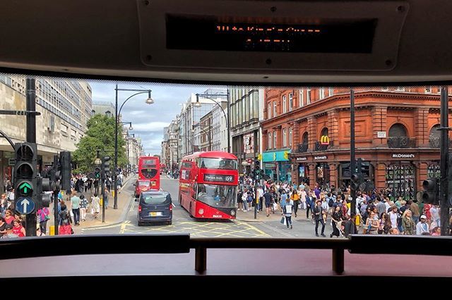 fotogravidas's tweet photo. London never disappoints by Foap user @josemcasti #summertravel #FoapAug18 #fromthebus https://t.co/a3cbrNbyVP https://t.co/rl2v0r2uTQ
