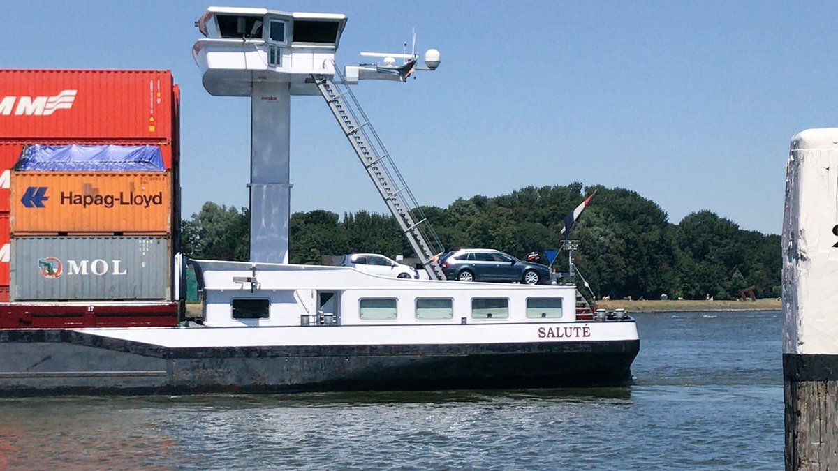 ShippingFactory's tweet photo. Our @BridgescoutBV system does the job before every #bridge. Can we pass safely? #digital #safety #inlandshipping #binnenvaart #winning https://t.co/qMqTBAvatQ