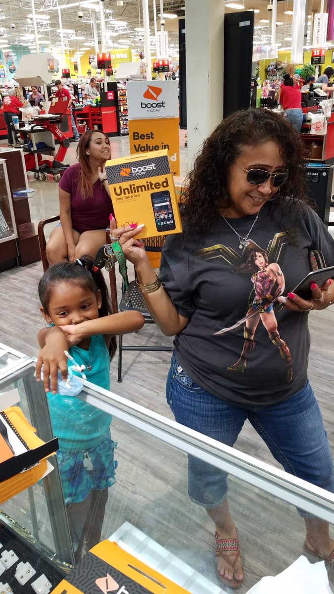 Wireless World tweet media