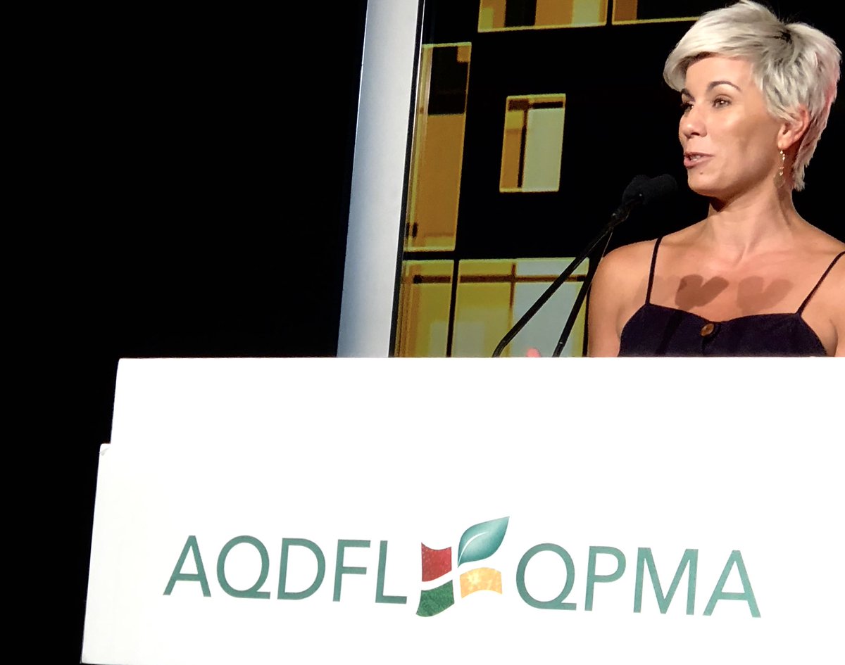 AgroQuebec's tweet photo. Congrès 2018 de @Aqdfl Julie DesGroseillers porte parole de l campagne #JMFL #ILFV @ConseilTAQ @lepicerieRC @Laurentplq @upaqc @YanBranco1 @berub73 https://t.co/GJkIGVzI1p