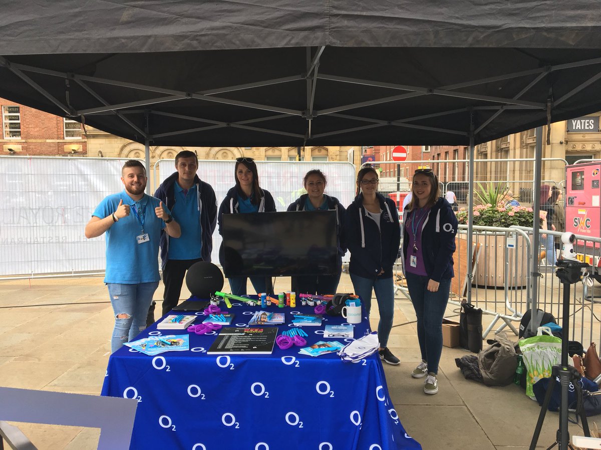 MIDCommsUK's tweet photo. Weβre ready for a great evening @FeelGoodFest come over and say hi and take part in our VR challenge https://t.co/DL2wDFKiU0