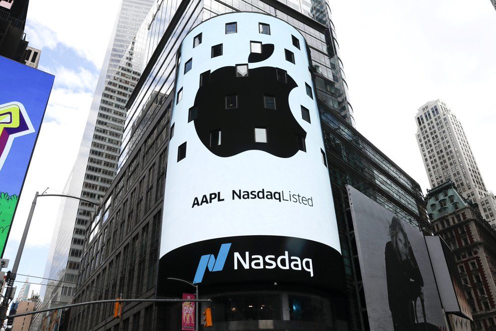 eDeskHUB's tweet photo. How $1 trillion #Apple took a bite out of the Mideast #TechMarket: https://t.co/SgkF9WpStw https://t.co/3Cuu7xeral