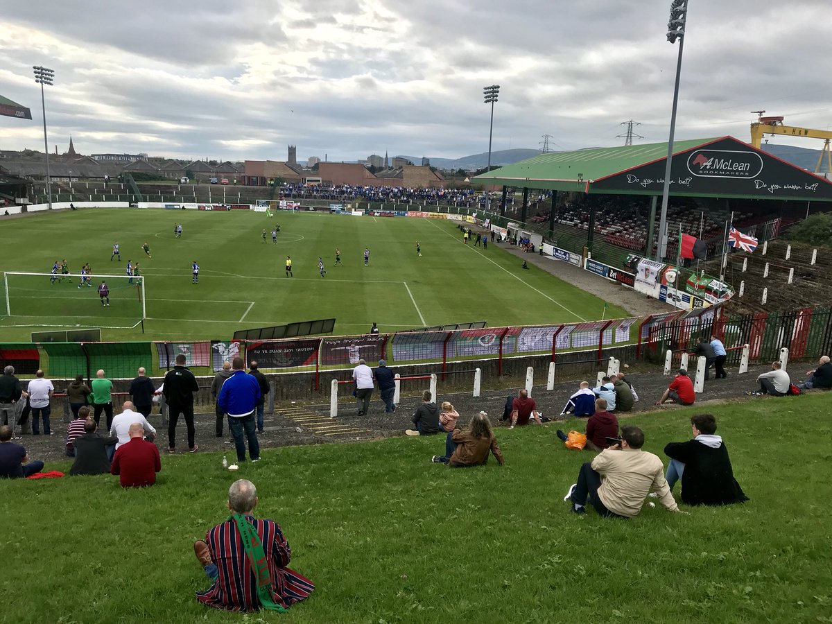 HoughtonHooTwo's tweet image. Glentoran v Coleraine 18.08.18 at athe Oval #Groundhopping #glentoranfc #colerainefc