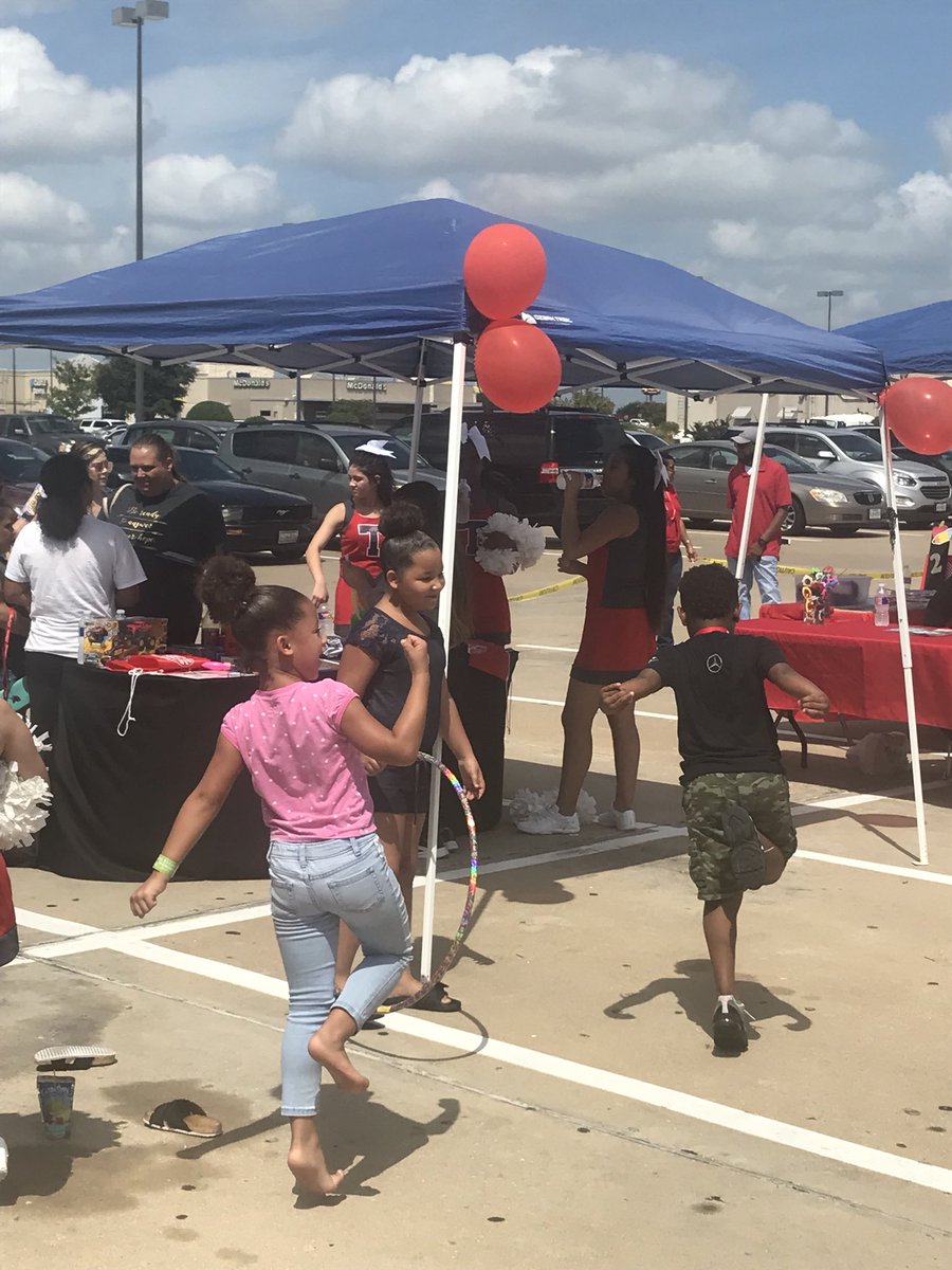 BFTERRYCHEER's tweet photo. We love our community... https://t.co/M3hS6KsDBi