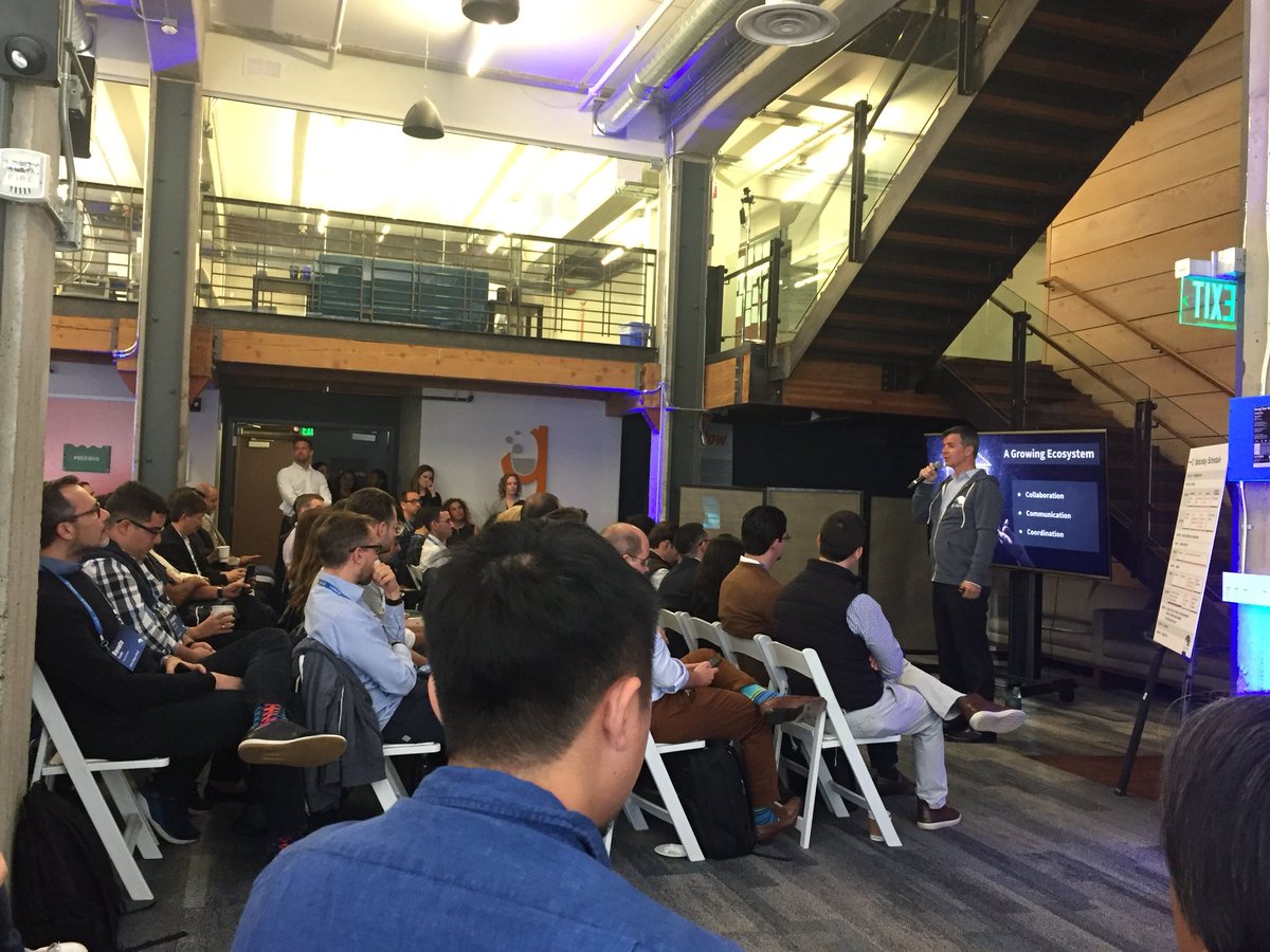 FNGhadaki's tweet photo. A fantastic high energy kick-off to the @singularityu #Leadership Forum 2018, with 136 partner members from 45 countries, plus >100 SU staff, representing 176,000 alumni around the globe
#SULeaders #BeExponential https://t.co/PxdSBuoF75