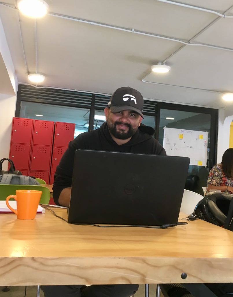 IMPAQTOec's tweet image. Estamos en el segundo día de #IMPAQTOLabTECH #Google #Launchpad con la facilitación de @assoritam y @nicobf utilizando #DesignSprint para resolver los retos de los emprendedores