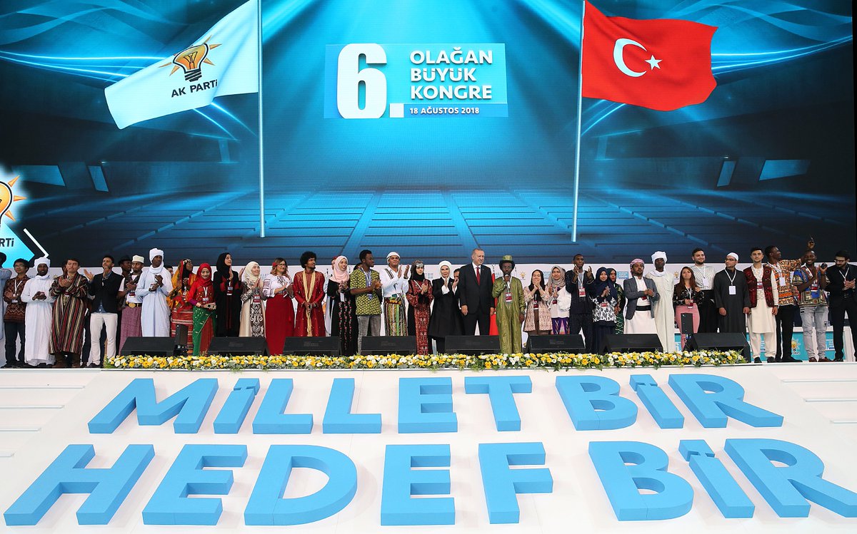 Allah’ım... Lütfundan, rahmetinden, bereketinden ve rızkından bizlere bolca ihsan eyle. İstiklalimize ve istikbalimize göz dikenlere fırsat verme. 

Ey kalpleri çekip çeviren Rabbim... Benim ve arkadaşlarımın kalbini yolun üzere sabit kıl. Bizleri sıratı müstakimden ayırma.