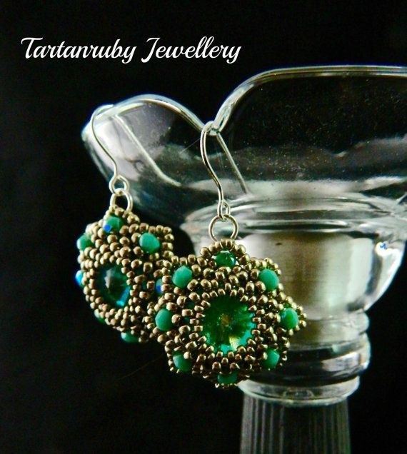 NetworkArtistsN's tweet photo. *Member Spotlight*

Karen Jones "I create #wearable #art, unique #statementpieces and sophisticated #jewellery. My inspiration comes from many places: the beautiful #coastline, #nature, and the colours and shapes of the #beads themselves."

Find out more - https://t.co/TFhS4jCCAW https://t.co/giLtTx1qOv