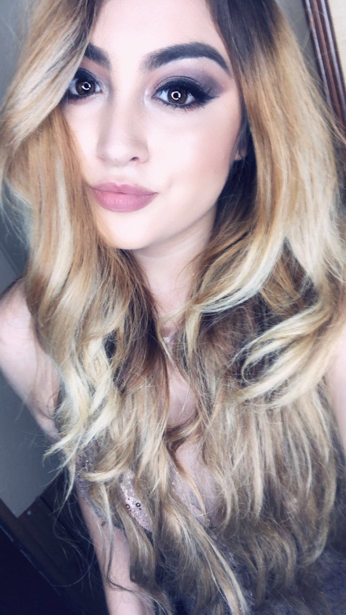 __whitewave's tweet photo. 💃🏻 #HotDay #TexasWheather #Dark #Dropsnaps #BlondeLatina #glow #Follow4follow https://t.co/EUYZPS4GJX