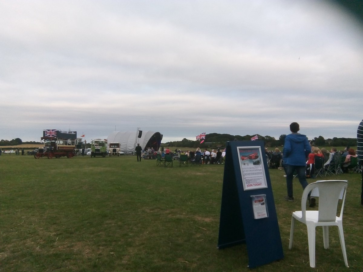 CiaraRHarper's tweet image. It's #flyingproms 2018 :D