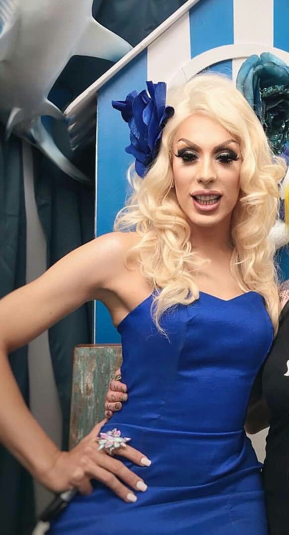 AlaskaSmiling's tweet image. 💙 Dragworld day 1 💙