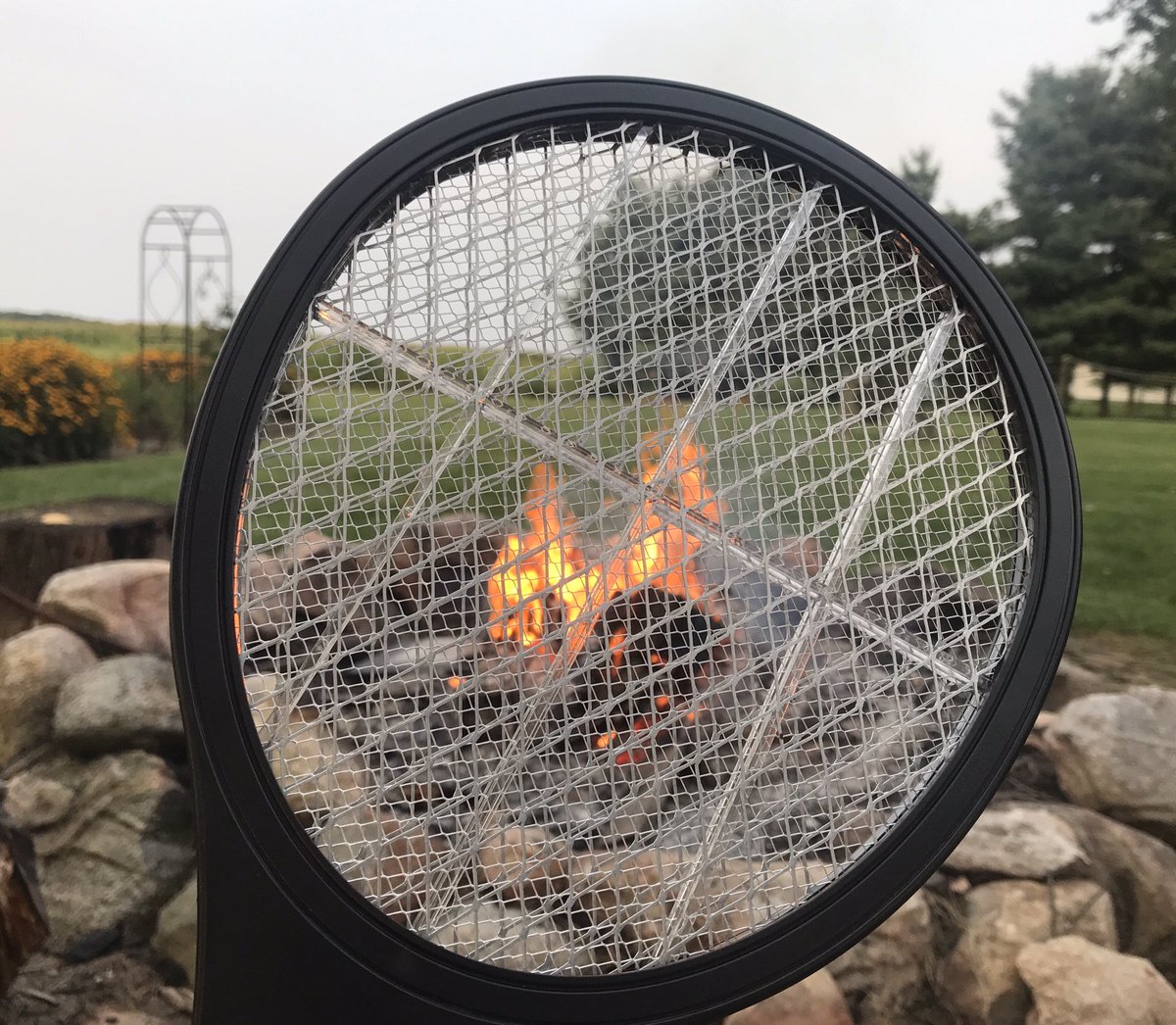callmebruzer's tweet photo. Bonfire and bug zapper racket! https://t.co/tCspChEVYF
