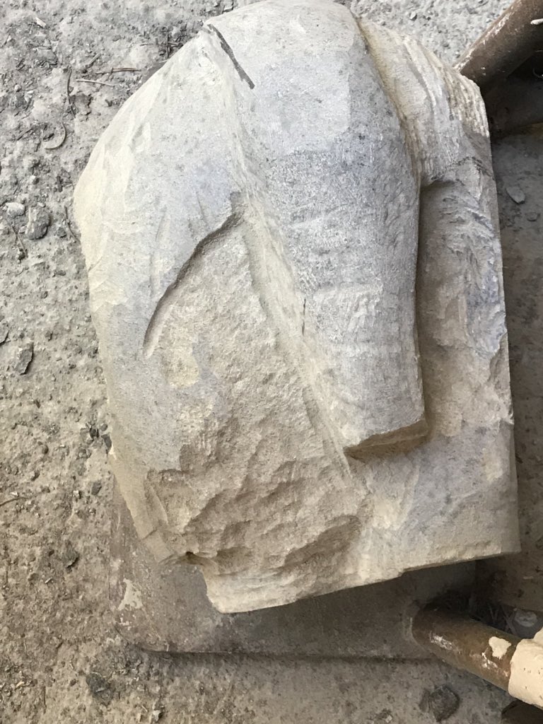 s_signed's tweet image. Rock dirt 😊 Twenty Five hours into Steatite Rock Carving of a Raven. About a hundred more hours to go 😂