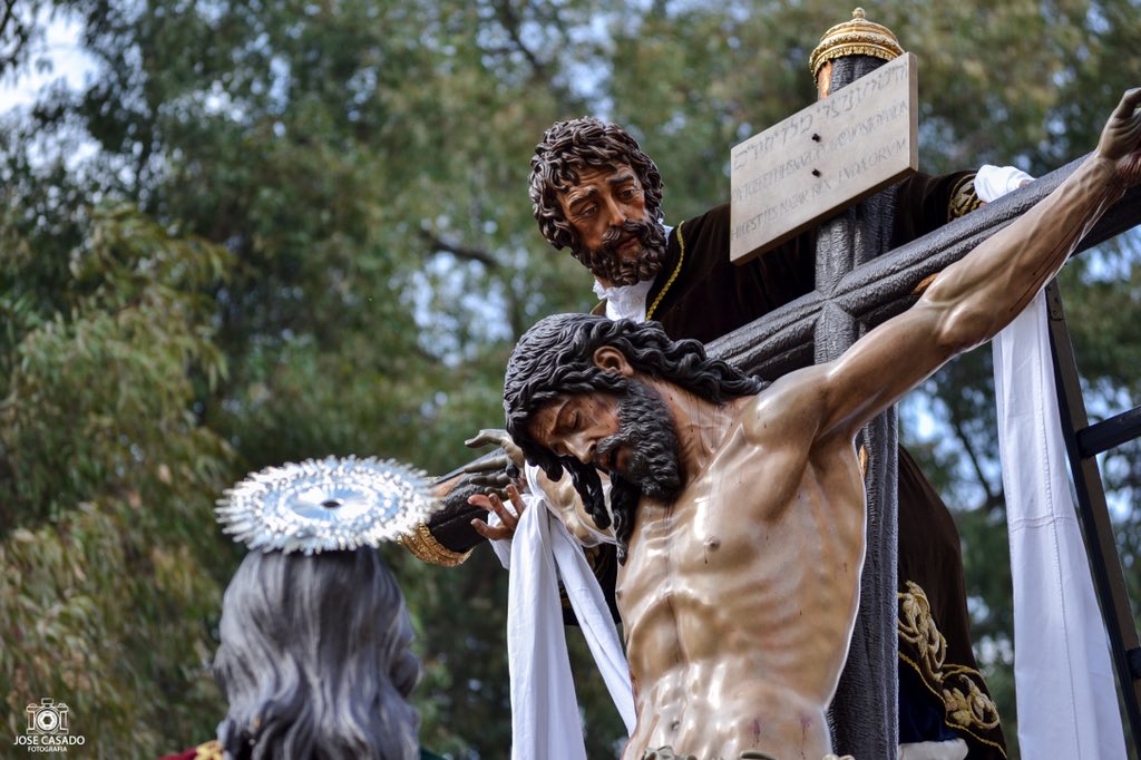 Sábado Trinitario  

#fotografia #foto #semanasanta #semanasanta2018 #sevilla #sabadosanto #canon #canon5dmarkii #streetphotography