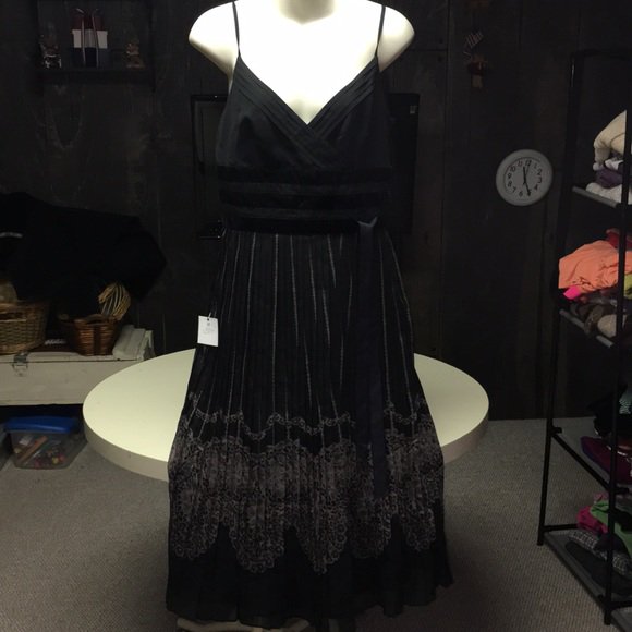 So good I had to share! Check out all the items I'm loving on <a href="/Poshmarkapp/">Poshmark</a> #poshmark #fashion #style #shopmycloset #blupepper #dooneybourke #loft: bnc.lt/focc/ZkPlvDuL4O