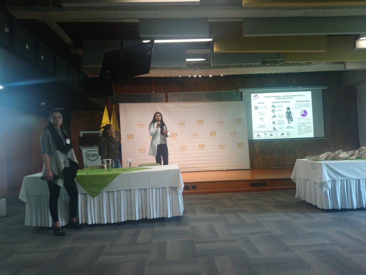 AdRi_CuBiLloS's tweet photo. Nuestras compañeras con el proyecto MOM's hacen parte de los 8 finalistas!!😀😀 #EmprendiendoEnLaEAN @UniversidadEAN https://t.co/GROOeKMUax