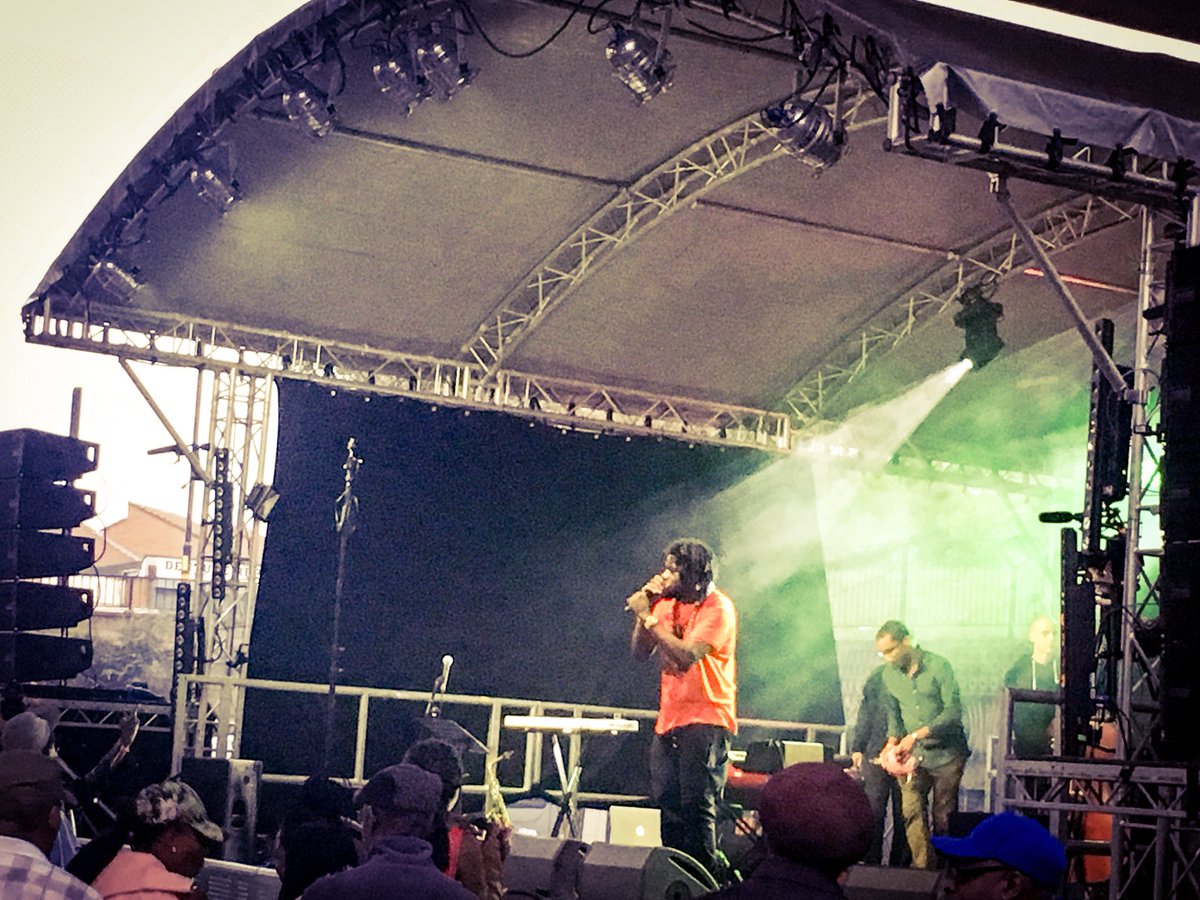 traceythorne's tweet image. Beautiful evening under #Hockley @FlyoverShow incredible artists @sowetokinch ❤️💯