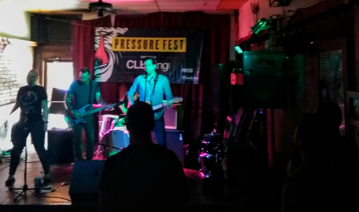 thepressurelife's tweet photo. #PressureFest is underway. Here's @teaseboxmusic on stage @ Five o' Clock in Lakewood. Other shows @SymposiumCLE &amp; @Foundry216 happening now... https://t.co/Rk3eRHiS6T